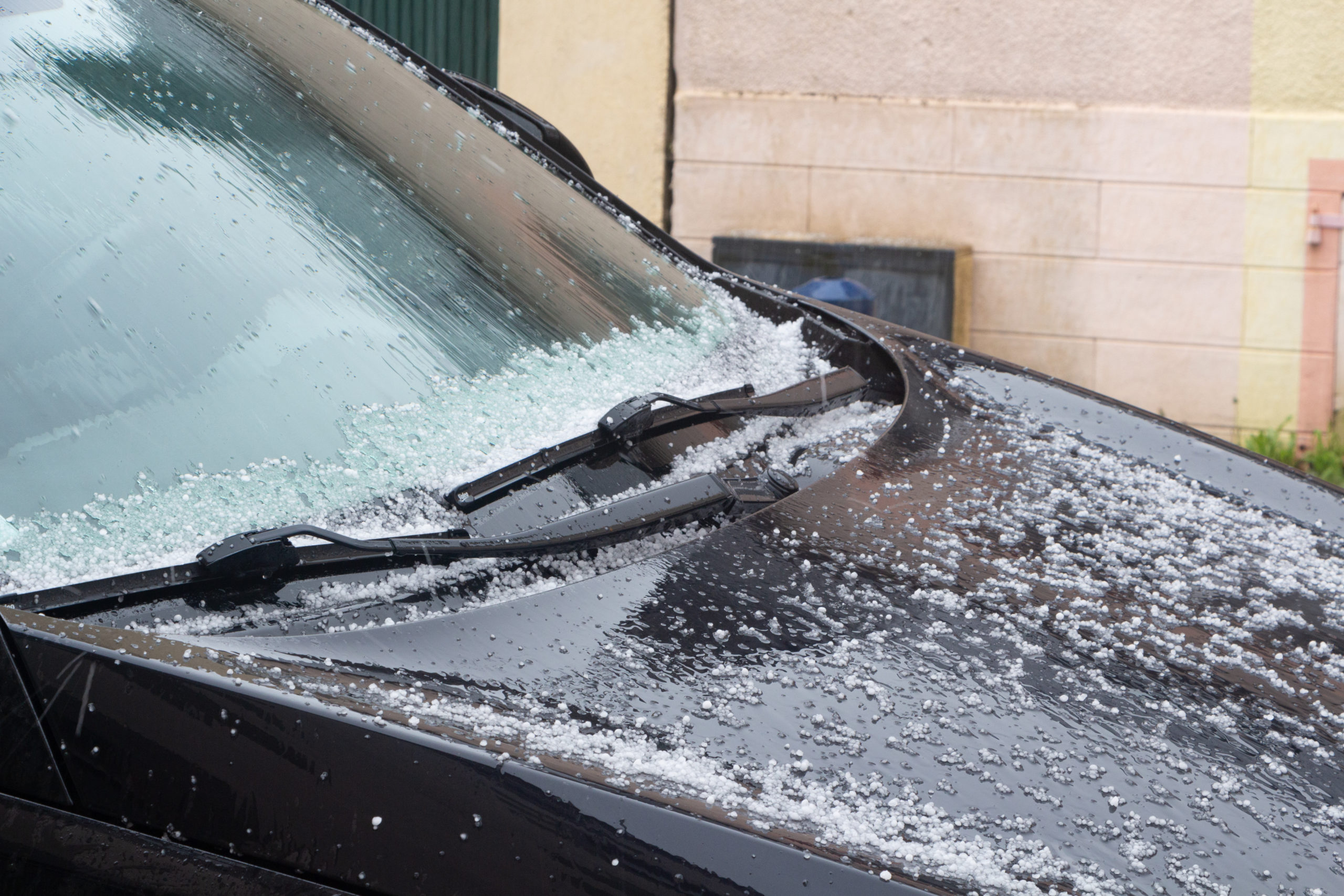 Assurance auto : un contrat comportant la garantie évènements climatiques