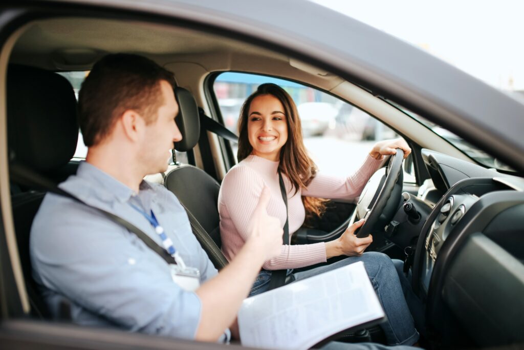 AssurOnline : Quelles sont les formalités nécessaires à la conduite d'une voiture sans permis ?